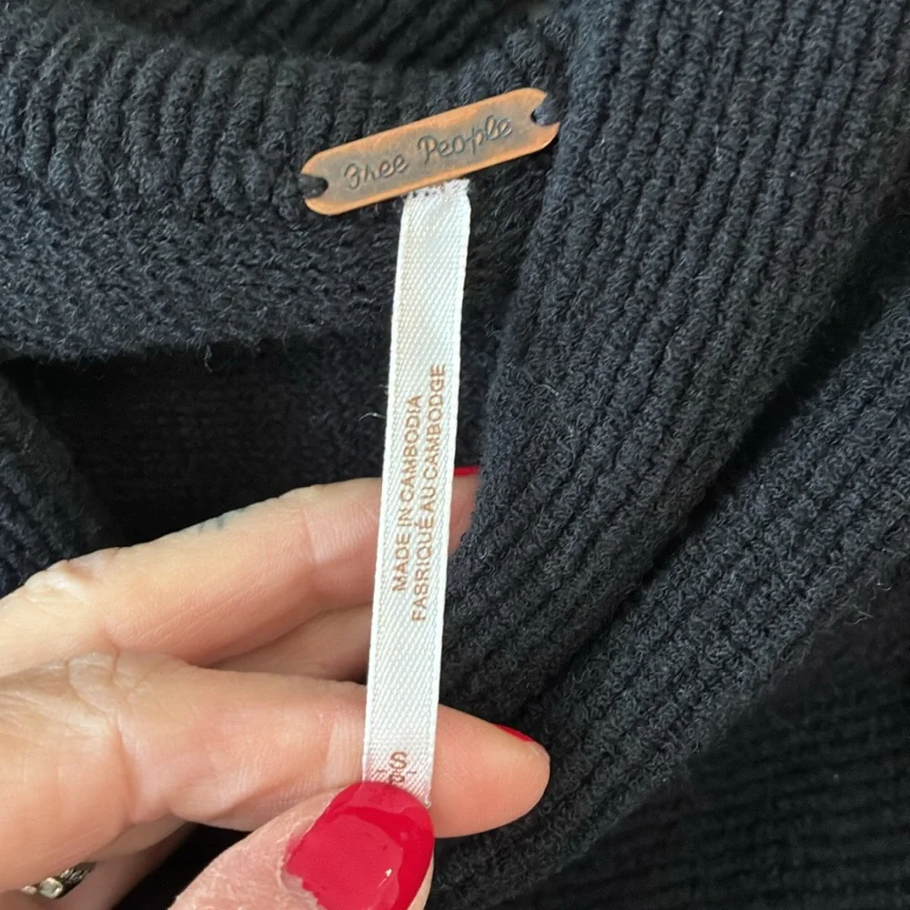 Free People Black Ottoman Slouchy Sweater Sz S - Picture 7 of 8